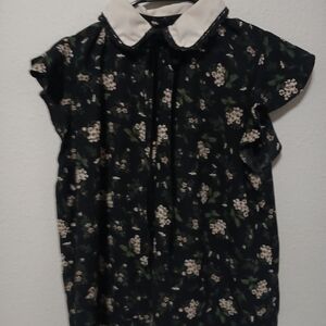 Sweet Wanderer Black Floral Blouse with White Collar